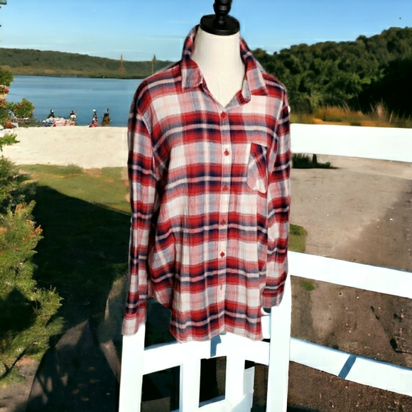 Plaid Buttondown Gorp Outdoors Top Beach Lunch Lounge EUC M - Picture 1 of 14